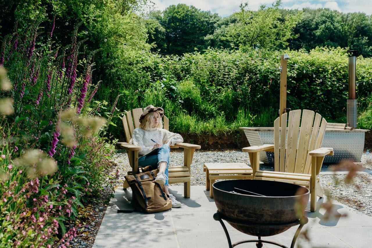 Blatchford Briar - Award Winning Private Shephards Huts With Their Own Secluded Hot Tubs Milton Abbot 外观 照片